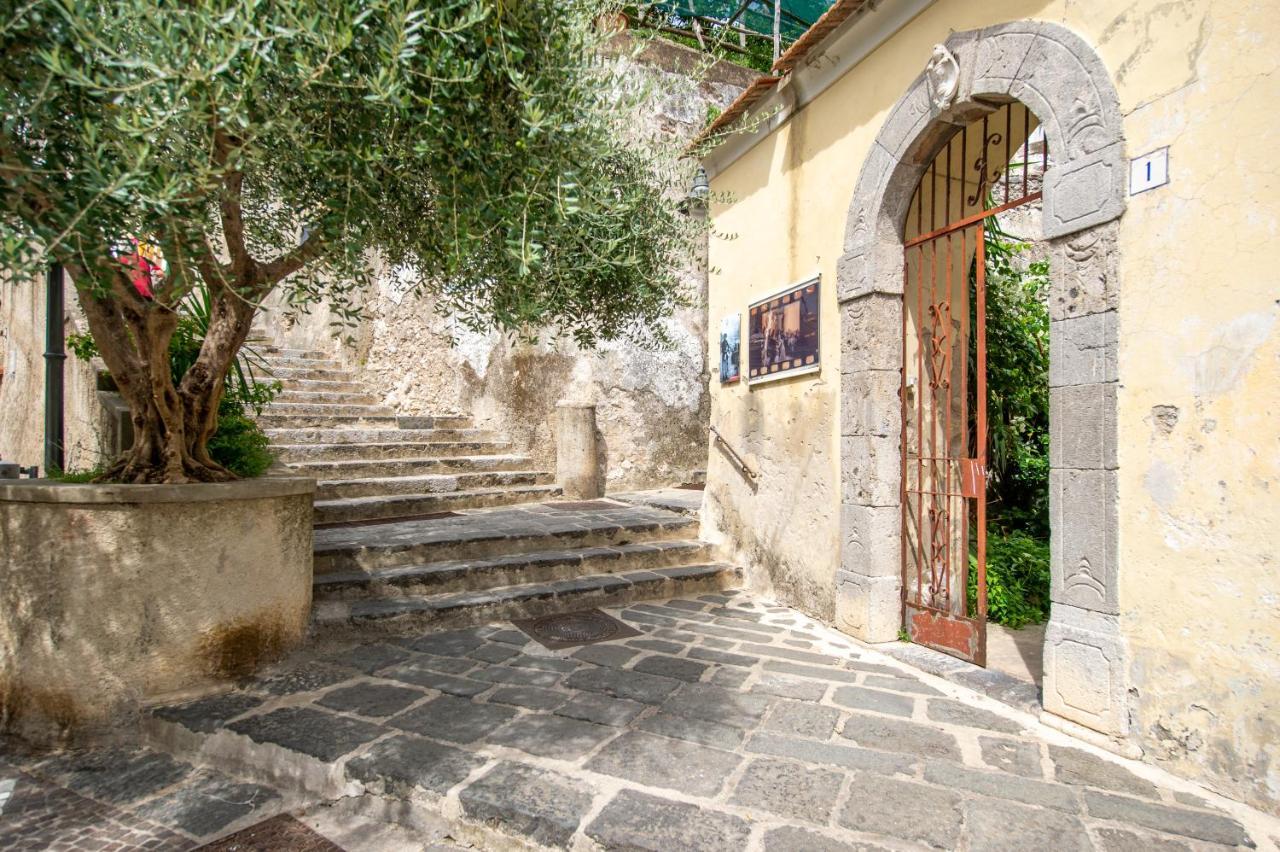 Апартаменты Casa Diodora, Costiera Amalfitana Майори Экстерьер фото